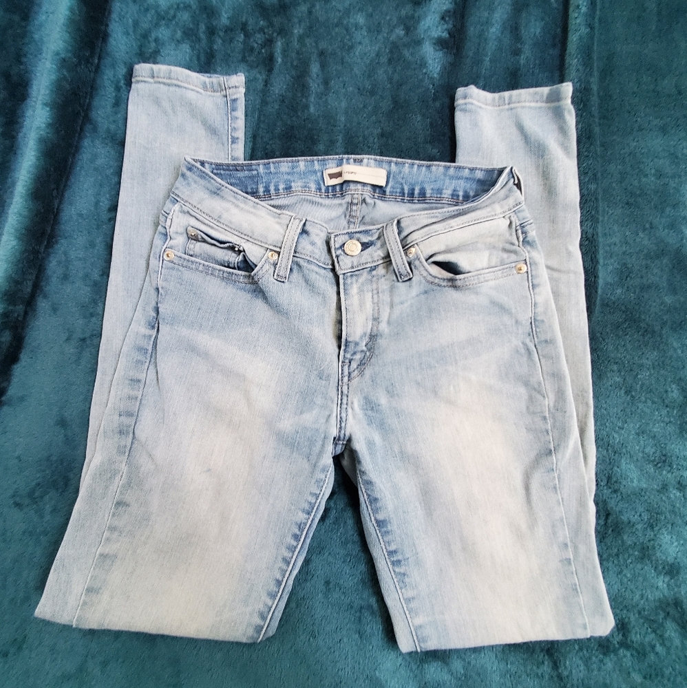 🌵3 for $30🌵 Authentic Levi's Light Wash Jeans